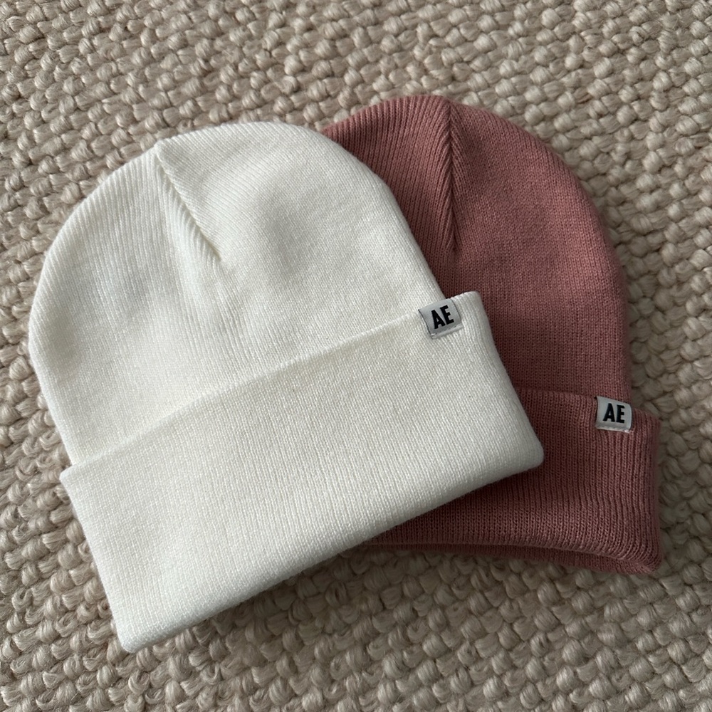 American Eagle Outfitters Beanie Set - White and Pink
